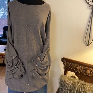 Angela Mara Italian made grey rhinestone tunic sweater